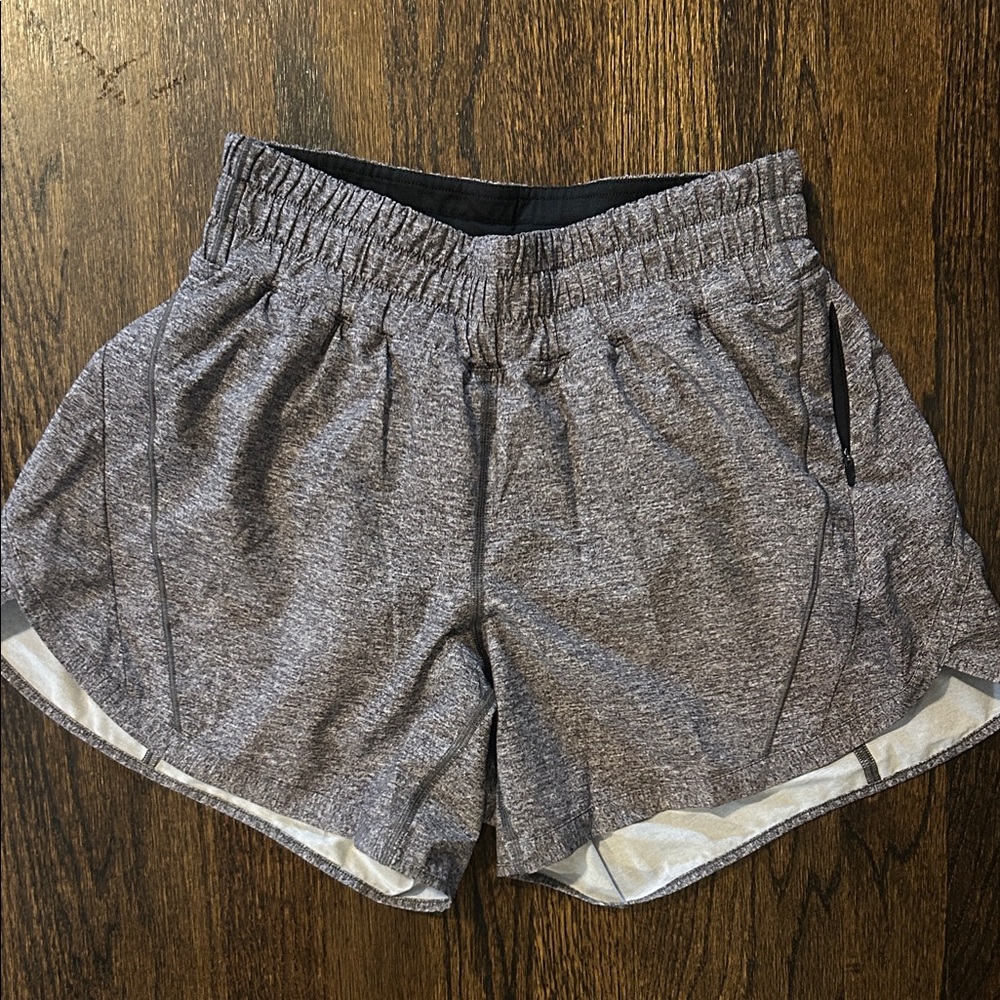 lululemon Hotty Hot High-Rise Lined Short 4"
